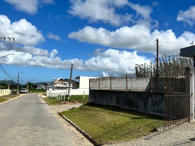 #77 - Casa para Venda em Navegantes - SC - 2
